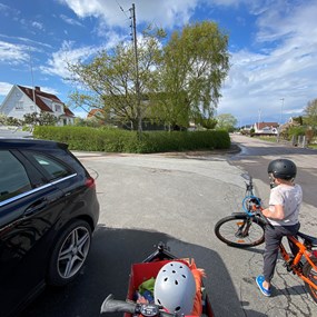 Inget övergångställe villagata, 30 km/h