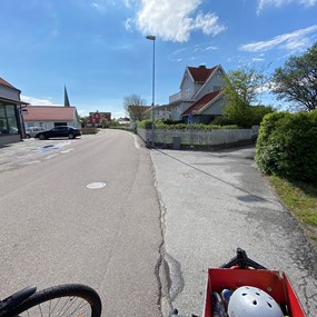 Inget övergångställe villagata, 30 km/h